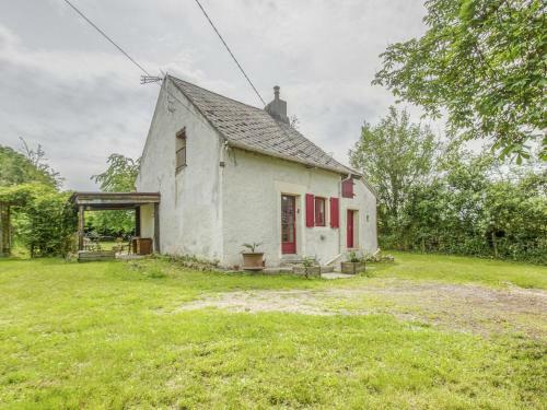 Villa Charming Cottage In Devay With Illuminated Garden