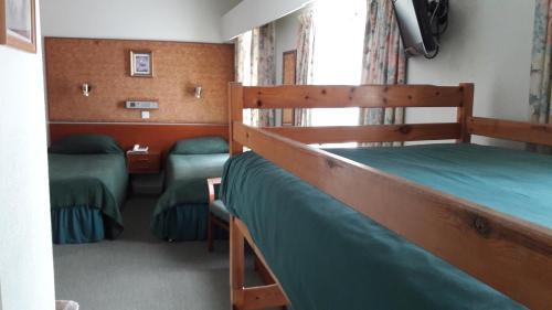 Mornington Hotel