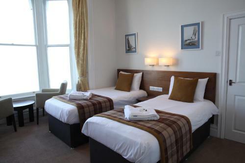 The Glengower Hotel