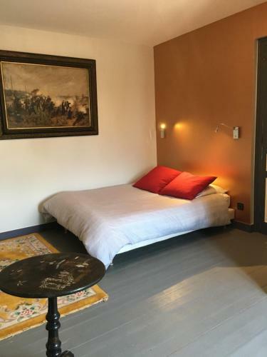Hostal L Entrepote