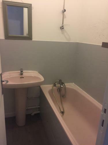 Apartamento 8 Rue Du Ch�ne Perc� Appartement 1 Chambre