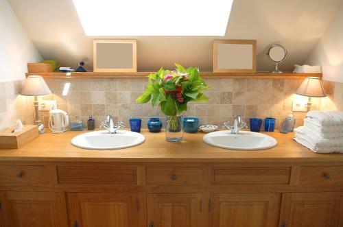 Bed & Breakfast Le Manoir Du Rocher