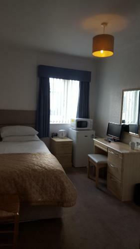 Hostal Maison Chaussey Guest House