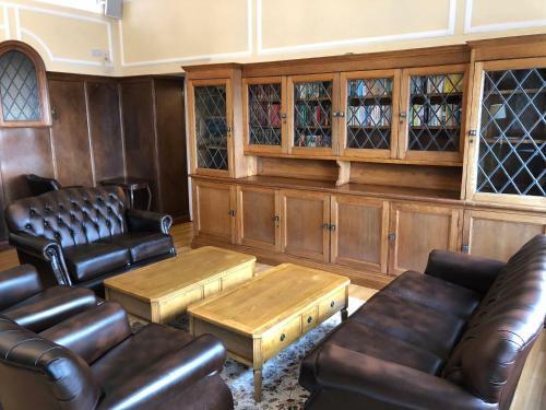 Hostal Almorah Hotel