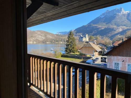 Top Floor Duplex With Private Beach