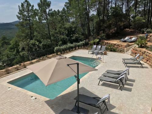 Contemporary Villa In Le Plan-de-la-tour With Pool