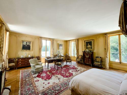 Hostal Ch�teau Du Domaine Du R�veillon
