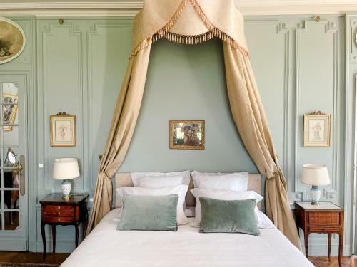 Hostal Ch�teau Du Domaine Du R�veillon