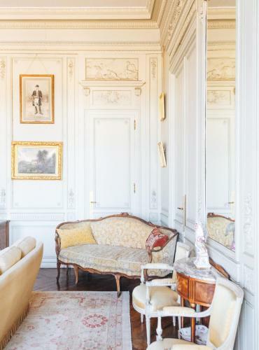 Hostal Ch�teau Du Domaine Du R�veillon