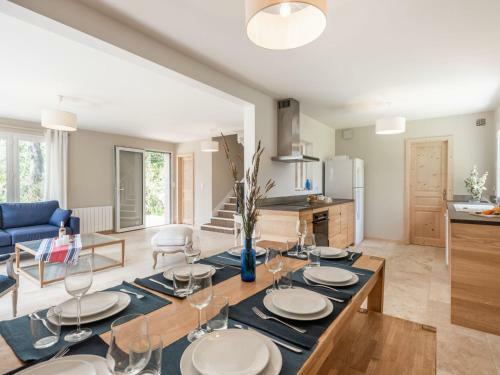 Holiday Home La Pin�de
