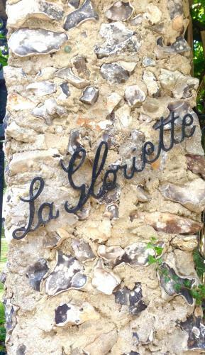 23 Rue De Lalande