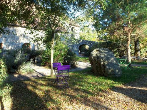 Bed & Breakfast Chambres Et Jardin de Pierres