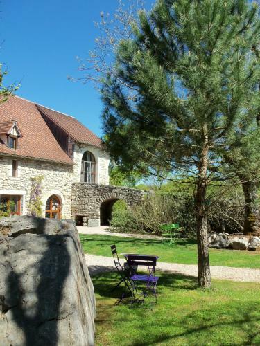 Bed & Breakfast Chambres Et Jardin de Pierres