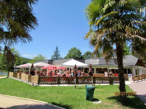 Apartamento G�tes de La Maison Bleue D'estialescq