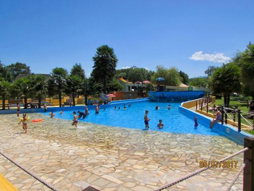 Apartamento G�tes de La Maison Bleue D'estialescq