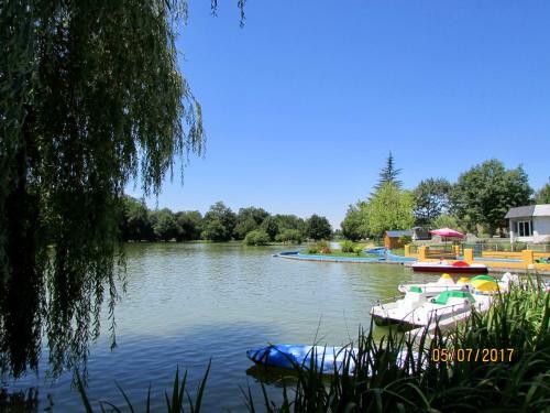 Apartamento G�tes de La Maison Bleue D'estialescq