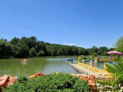 Apartamento G�tes de La Maison Bleue D'estialescq