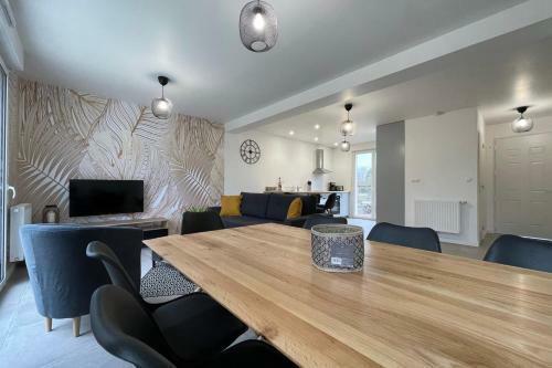 Stylish House Near Chambray-l�s-tours