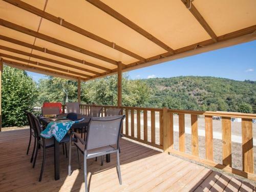 Camping Les Gorges Du Chambon