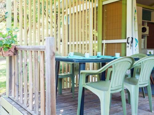 Camping Les Gorges Du Chambon