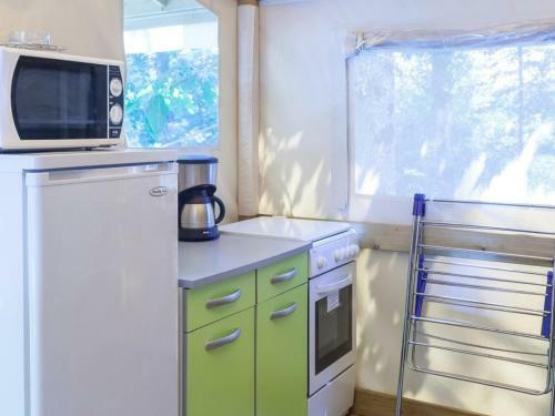 Camping Les Gorges Du Chambon