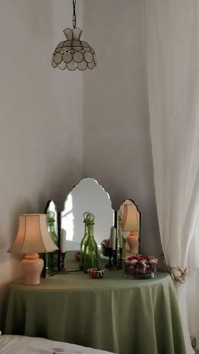Les Glycines Bed & Breakfast