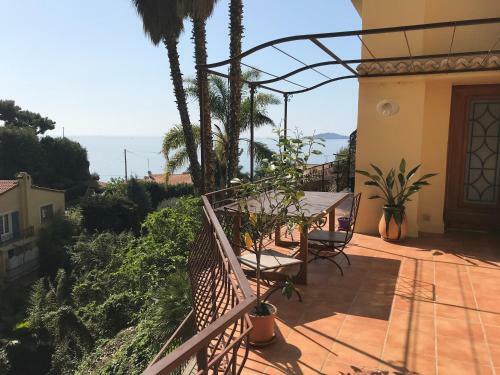 Apartamento Eze Bord de Mer Terrasse Plage A 6 Min