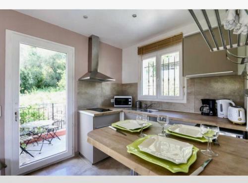 Studio Eze Dans Villa R�cente - Pied Village - Parking Gratuit