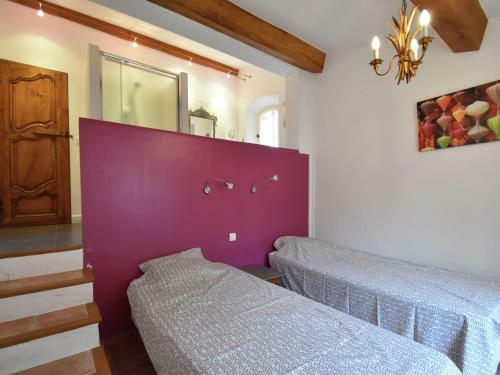 Quaint Villa In Seillans With Swimming Pool