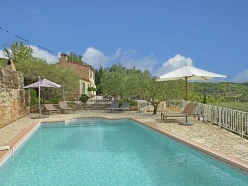 Quaint Villa In Seillans With Swimming Pool