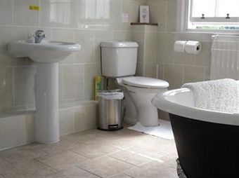 Hostal Westcot Guest House