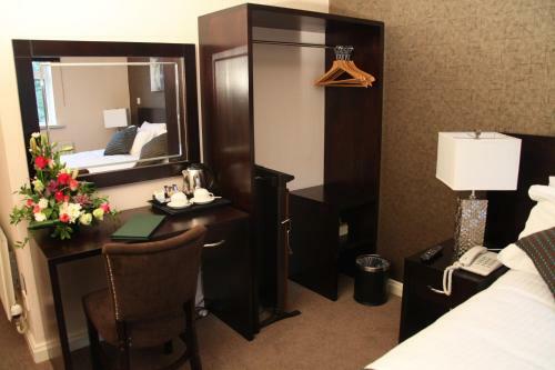 Greenvale Hotel