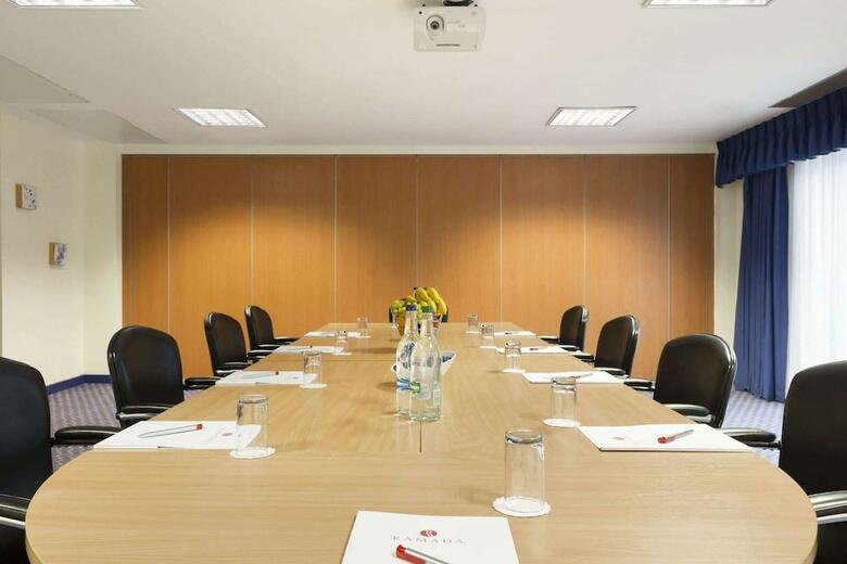 Hotel Ramada London North