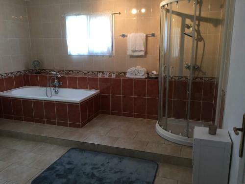 La Petite Maison Au Coin