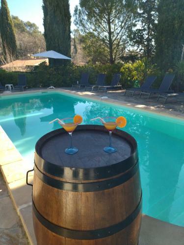 La Villa Des Six Ifs - Le M�rier
