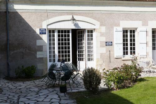 Maison Des Arts Francueil