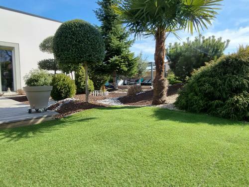 Bleunuit - Location Maison de Vacances Avec Piscine Priv�e
