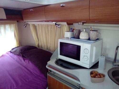 Caravane Eriba Au Bord de L'eure