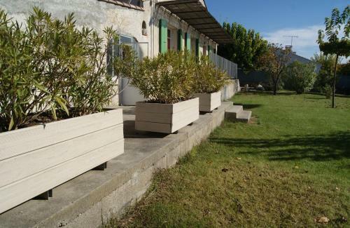 G�te La Charit� � Proximit� de Roussillon, Gordes