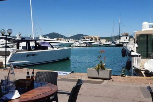 Apartamento Golfe de St Tropez T2 Acc�s Direct Plage, Piscine