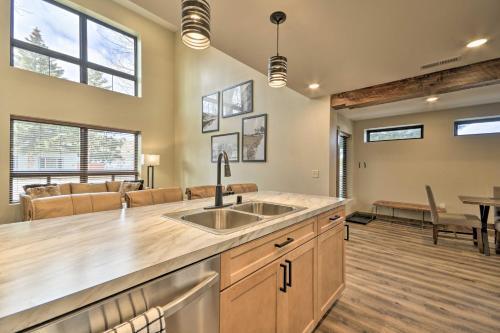 Red Lodge Townhome With Hot Tub And Fireplace!