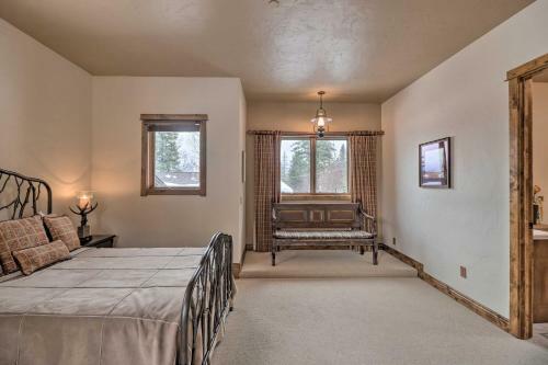 Tasteful And Spacious Escape On Whitefish Lake