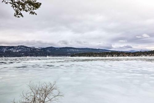 Tasteful And Spacious Escape On Whitefish Lake