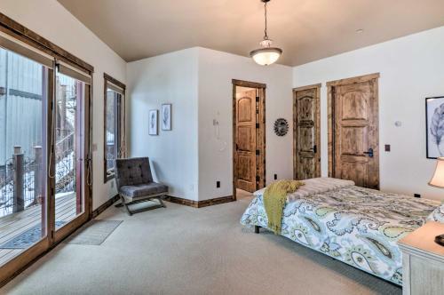 Tasteful And Spacious Escape On Whitefish Lake