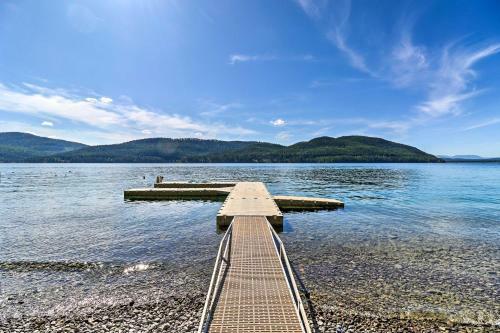 Apartamento Whitefish Escape With Deck 3 Mi To Ski Resort!
