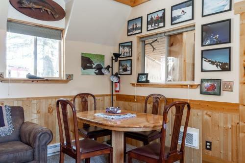 Apartamento New Listing! Charming Cabin!