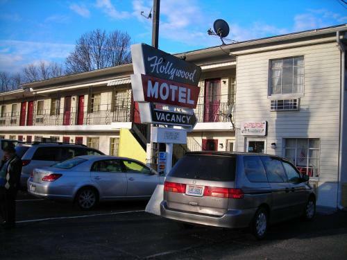 Hollywood Motel