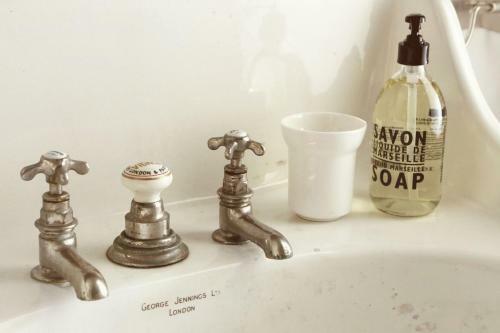 Hostal La Dime de Giverny - Chambres D'h�tes
