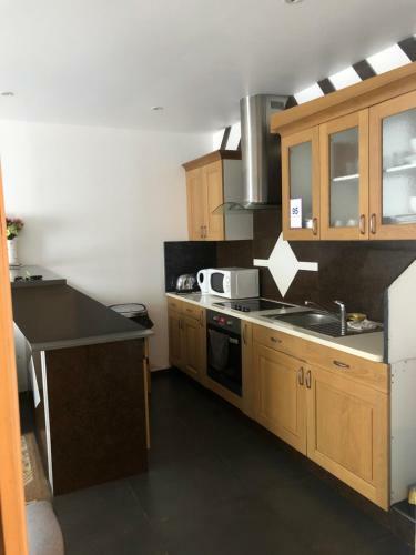 Hostal Appartements Charles de Gaulle