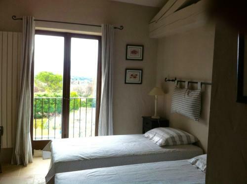 Bed & Breakfast Oustau De Piera